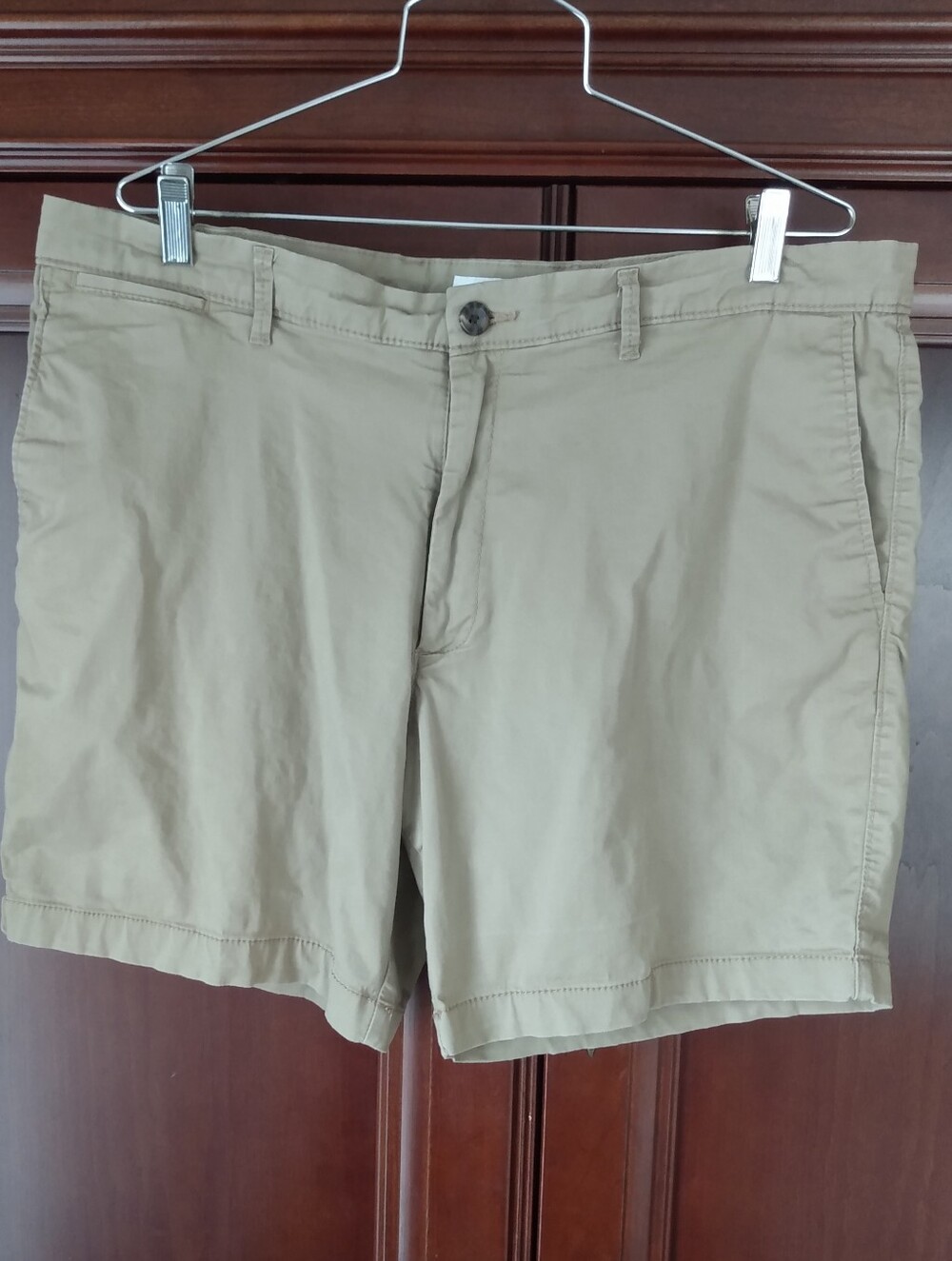Men's Goodfellow Khaki Shorts    38